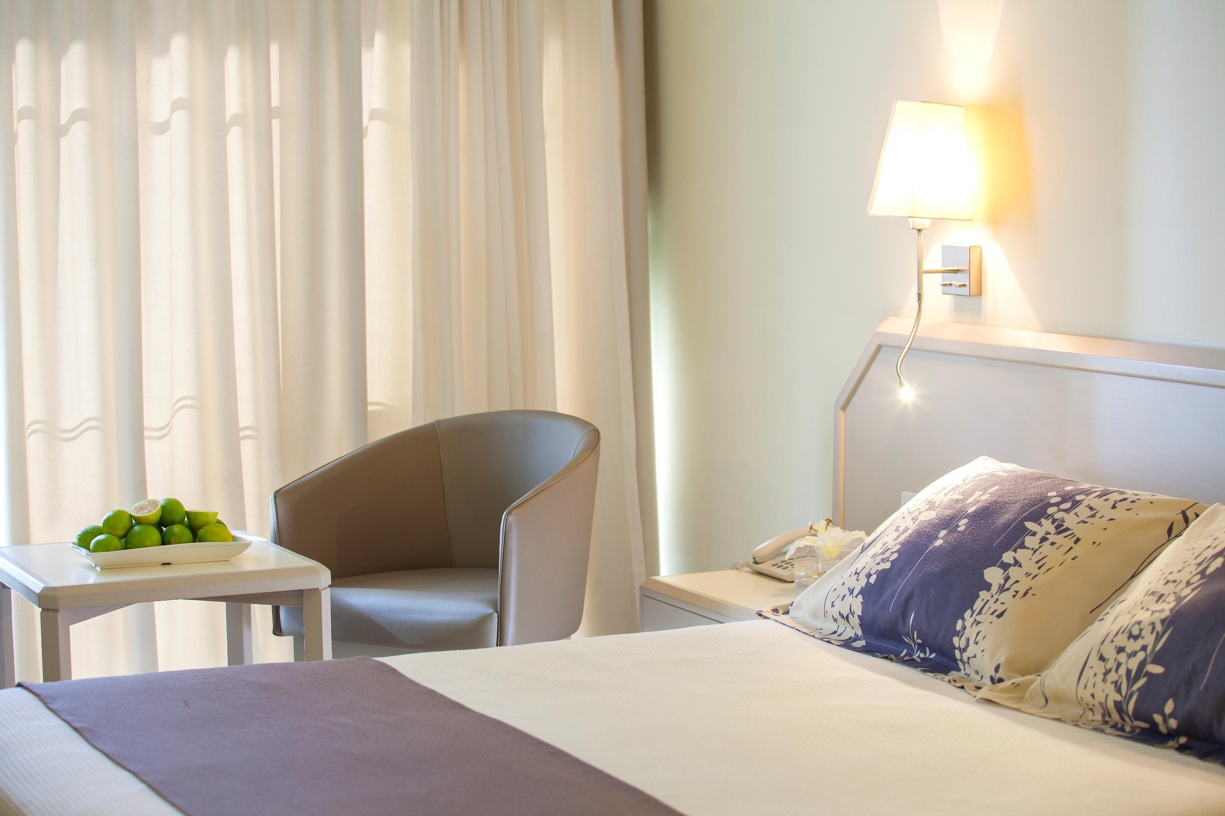 Louis Imperial Beach Пафос Екстериор снимка