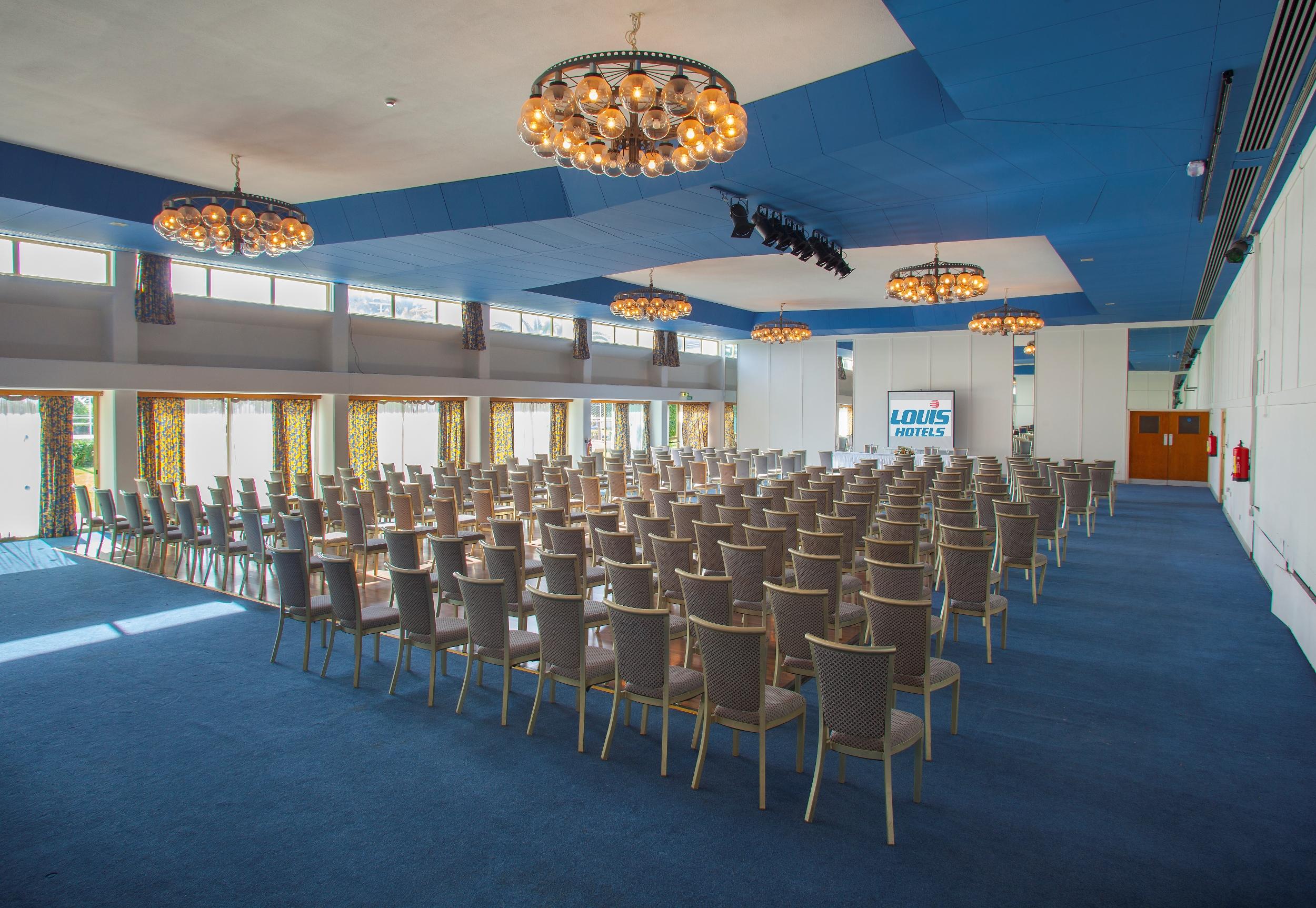 Louis Imperial Beach Пафос Екстериор снимка