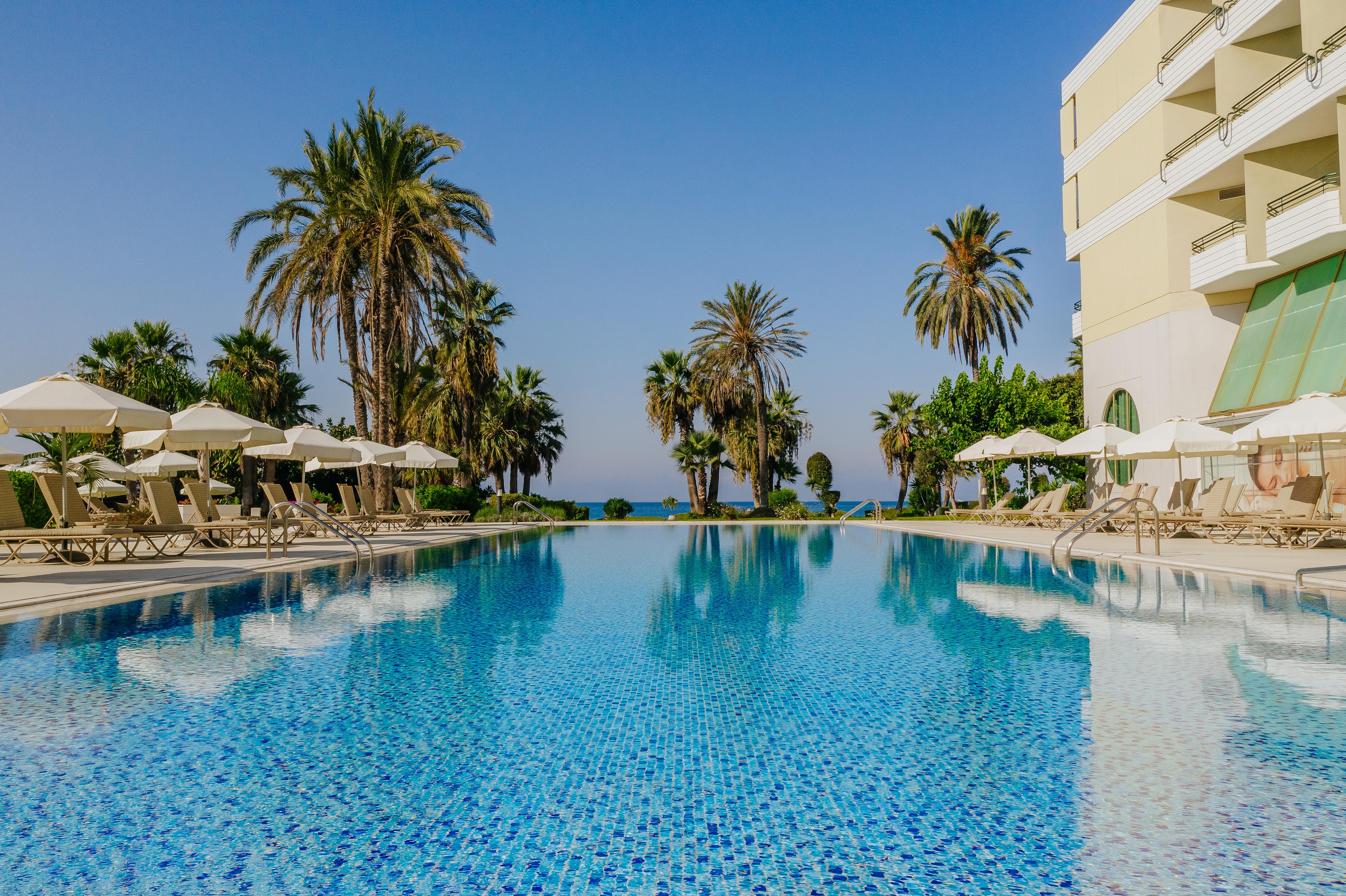 Louis Imperial Beach Пафос Екстериор снимка